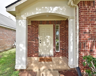 7715 Butler Lakes Court - Photo Thumbnail 8