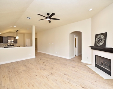 7715 Butler Lakes Court - Photo Thumbnail 5