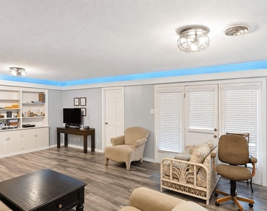 1139 Mainland Drive - Photo Thumbnail 6