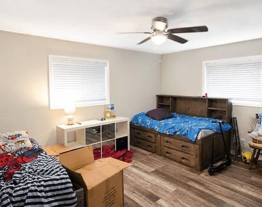 1139 Mainland Drive - Photo Thumbnail 7