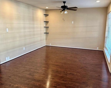 5343 Richmond Avenue - Photo Thumbnail 1