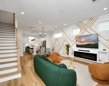 2015 Cochran Street - Photo Thumbnail 4