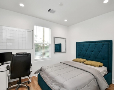2015 Cochran Street - Photo Thumbnail 30