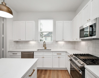 2015 Cochran Street - Photo Thumbnail 11