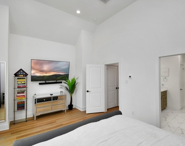 2015 Cochran Street - Photo Thumbnail 23