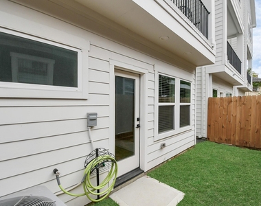 2015 Cochran Street - Photo Thumbnail 35