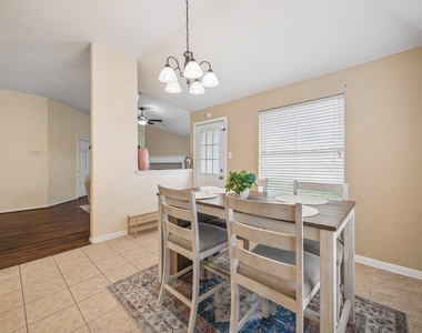 24027 Floragate Drive - Photo Thumbnail 9