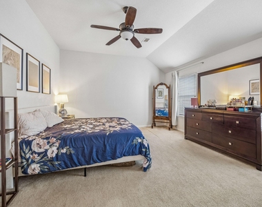 24027 Floragate Drive - Photo Thumbnail 12