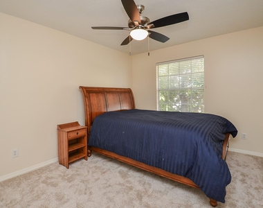 4916 Inker Street - Photo Thumbnail 9