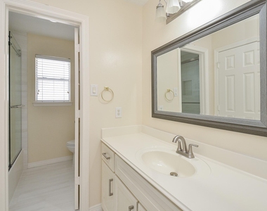 4916 Inker Street - Photo Thumbnail 11
