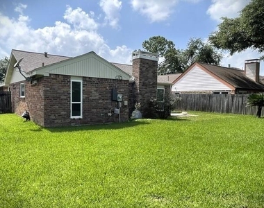 15523 Pensgate Street - Photo Thumbnail 25