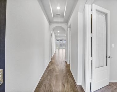 24247 Via Vitani Drive - Photo Thumbnail 4