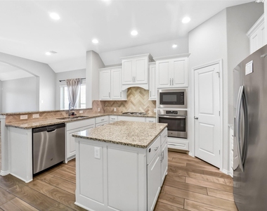 24247 Via Vitani Drive - Photo Thumbnail 8