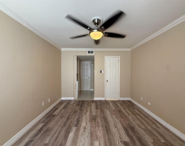 2250 Bering Drive - Photo Thumbnail 17
