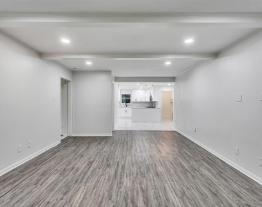 4023 Laverock Road - Photo Thumbnail 7