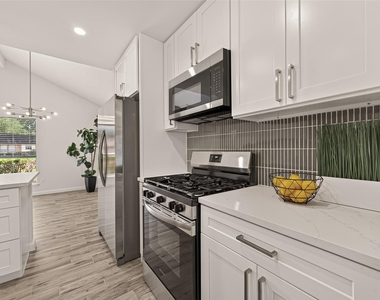 22314 N Fork Drive - Photo Thumbnail 8