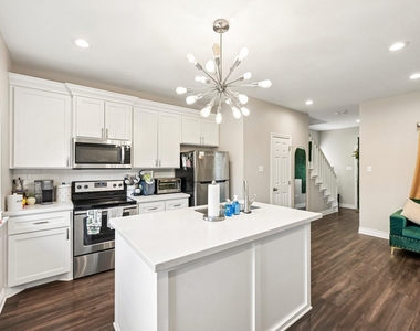 210 Garrotsville Street - Photo Thumbnail 3