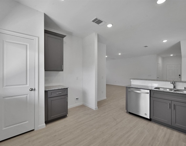 326 Maple Bark Trail - Photo Thumbnail 3