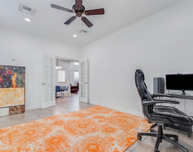 26511 Cresent Cove Lane - Photo Thumbnail 10
