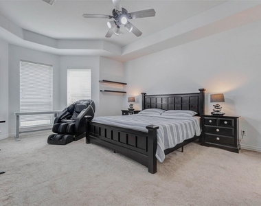 26511 Cresent Cove Lane - Photo Thumbnail 14