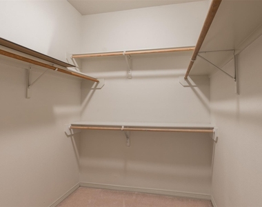 10735 Norchester Village - Photo Thumbnail 15