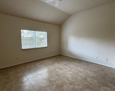 10735 Norchester Village - Photo Thumbnail 12