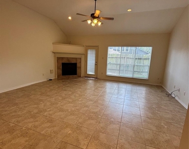 10735 Norchester Village - Photo Thumbnail 10