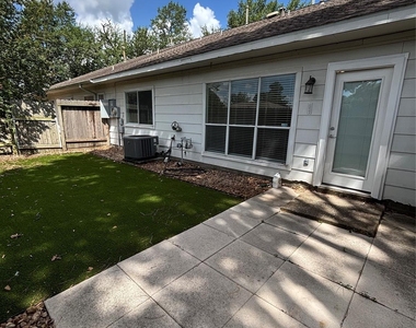 10735 Norchester Village - Photo Thumbnail 17