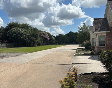10735 Norchester Village - Photo Thumbnail 2