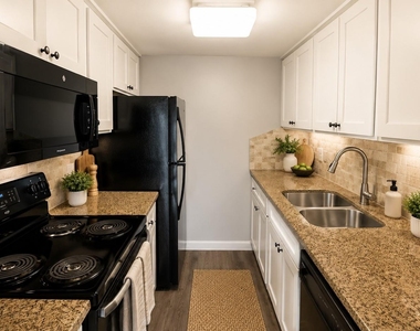 7520 Hornwood Drive - Photo Thumbnail 2