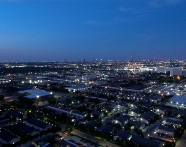 7520 Hornwood Drive - Photo Thumbnail 8