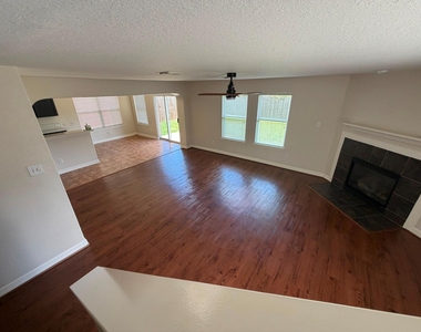 17923 Hollow Hill Lane - Photo Thumbnail 4