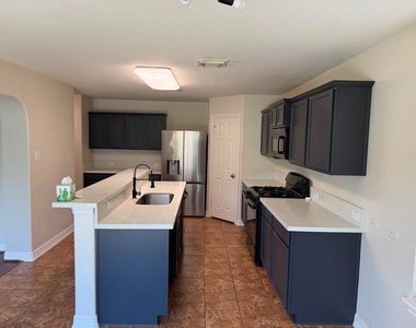 17923 Hollow Hill Lane - Photo Thumbnail 12