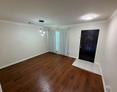 17923 Hollow Hill Lane - Photo Thumbnail 10