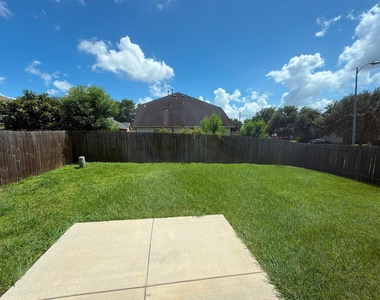 17923 Hollow Hill Lane - Photo Thumbnail 17