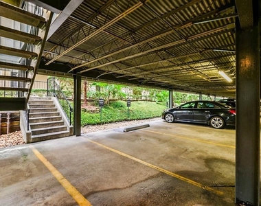 3231 Allen Parkway - Photo Thumbnail 36