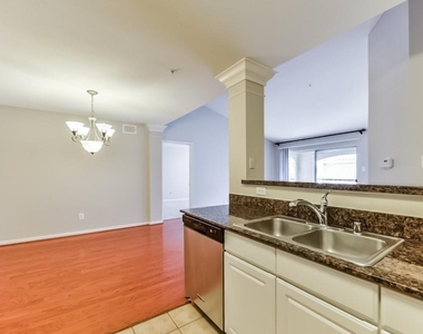 3231 Allen Parkway - Photo Thumbnail 16