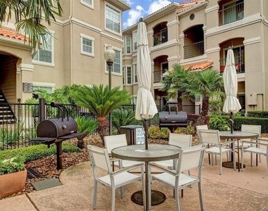 3231 Allen Parkway - Photo Thumbnail 5