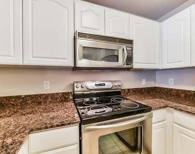 3231 Allen Parkway - Photo Thumbnail 19