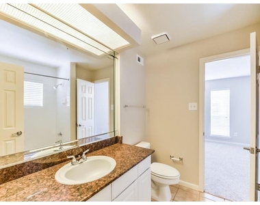 3231 Allen Parkway - Photo Thumbnail 32
