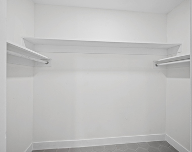 10935 Silkwood Drive - Photo Thumbnail 16