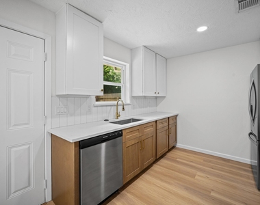 10935 Silkwood Drive - Photo Thumbnail 9