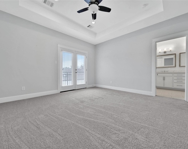 626 E 28th Street - Photo Thumbnail 17