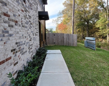 2509 Appian Way Way - Photo Thumbnail 2
