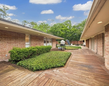 319 Tynebridge Lane - Photo Thumbnail 14
