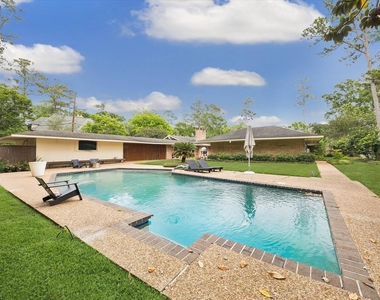319 Tynebridge Lane - Photo Thumbnail 1