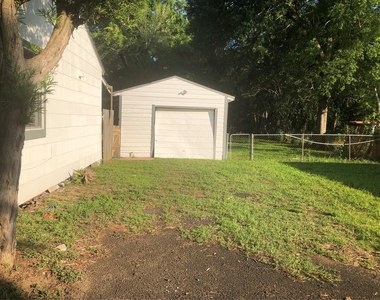 111 Wheaton Street - Photo Thumbnail 7