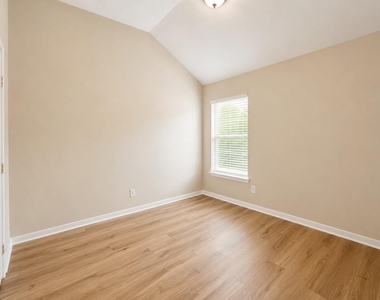 3011 Sunchase Court - Photo Thumbnail 11