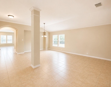 3011 Sunchase Court - Photo Thumbnail 10