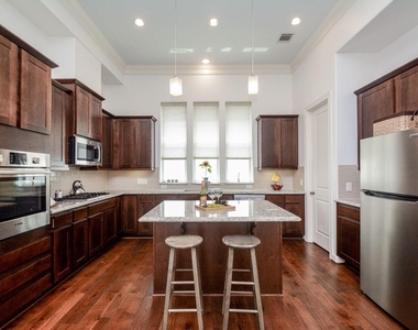2960 Rusk Street - Photo Thumbnail 12